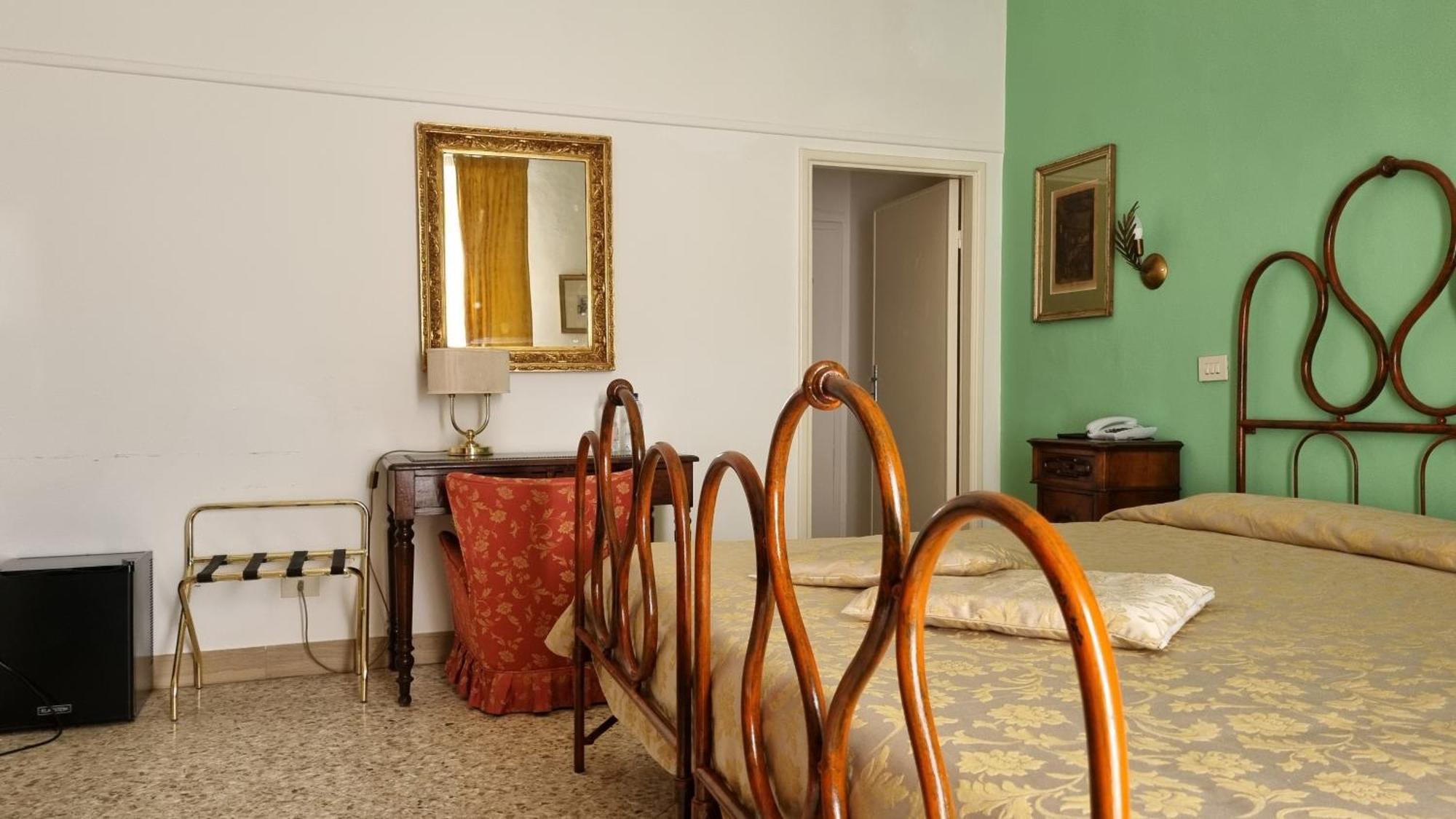 Albergo Il Marzocco Montepulciano Ruang foto